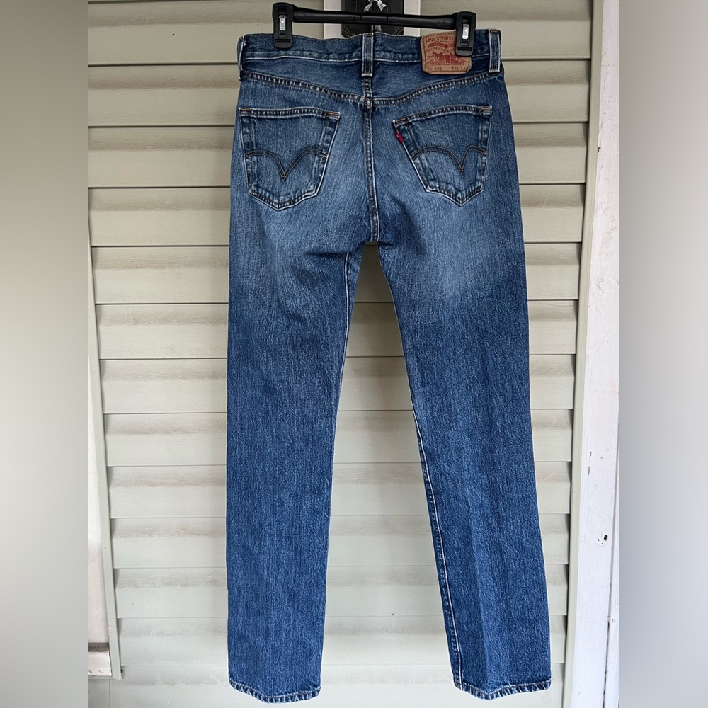 Levis 501 Button Fly Jeans Mens Size 31x33”-measured 100% Cotton VTG